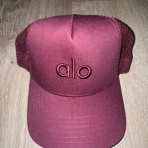 Maroon Alo trucker hat unisex